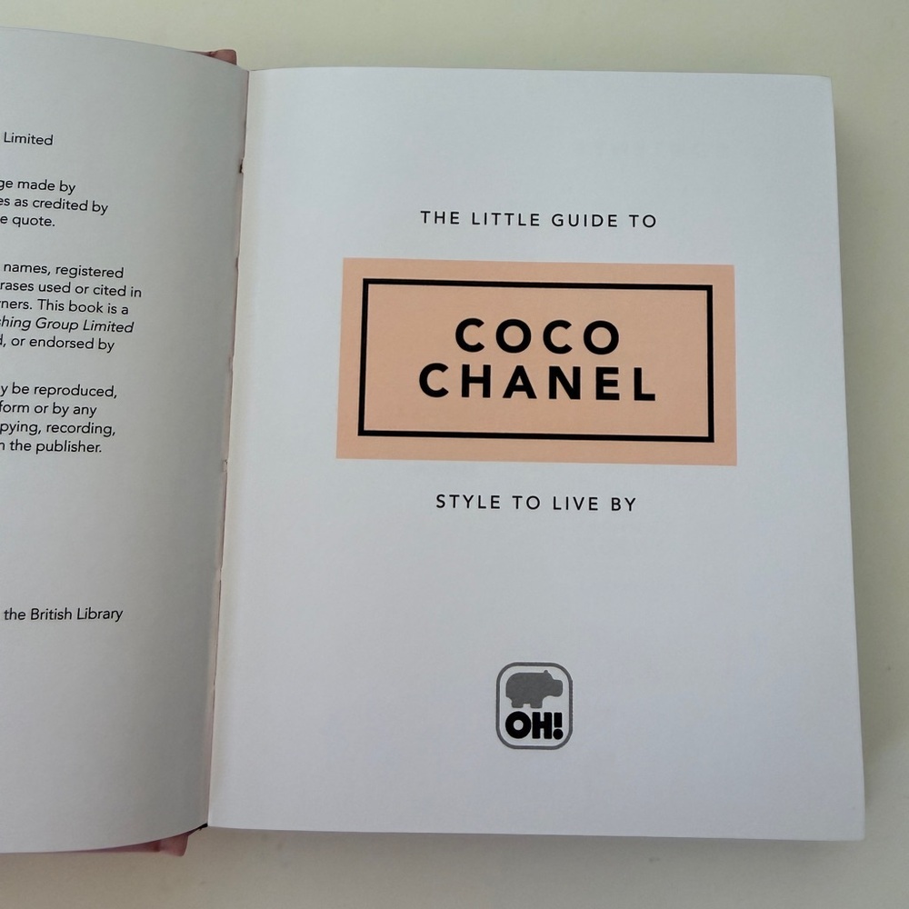 The Little Books of Fashion The Little Guide to Coco Chanel - Picture 2 of 6